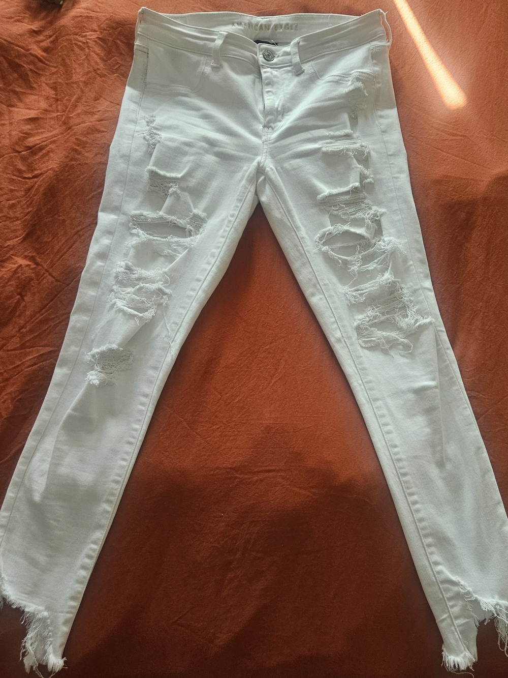 American Eagle Outfitters White Distressed Skinny Jeans